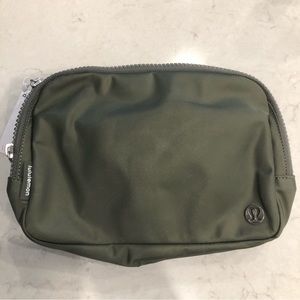 Lululemon Everywhere Belt Bag Large